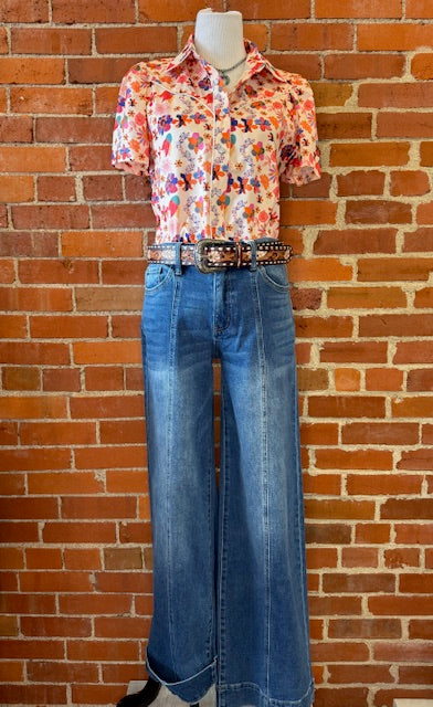 Vintage Floral Pearl Snap